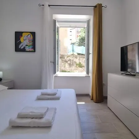 아파트 La Casa Degli Artisti *